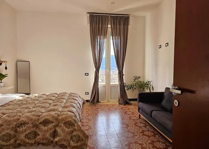 بيت للعطل The View *